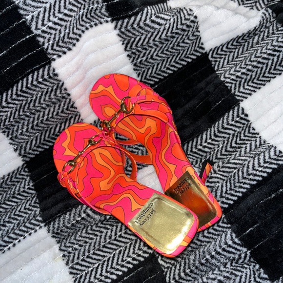 New shoes! - Picture 2 of 3